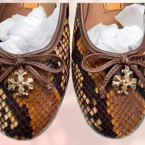 NEW TORY BURCH TORY CHARM BALLETSTAMPED SNAKE PRINTED LEATHER - Picture 8 of 9